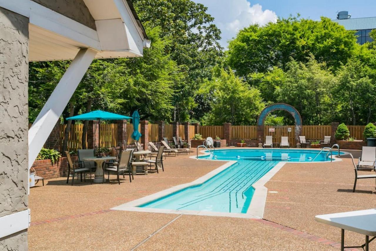 Elvis Hotel But Modernized 3 Beds Pool Parking Nashville Exterior foto